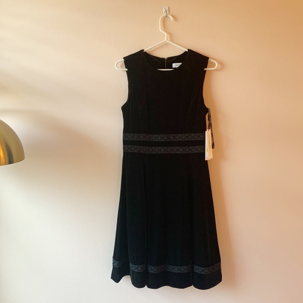 Calvin Klein NWT black velvet shift dress lace detailing